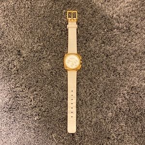 White bcbg maxazria watch